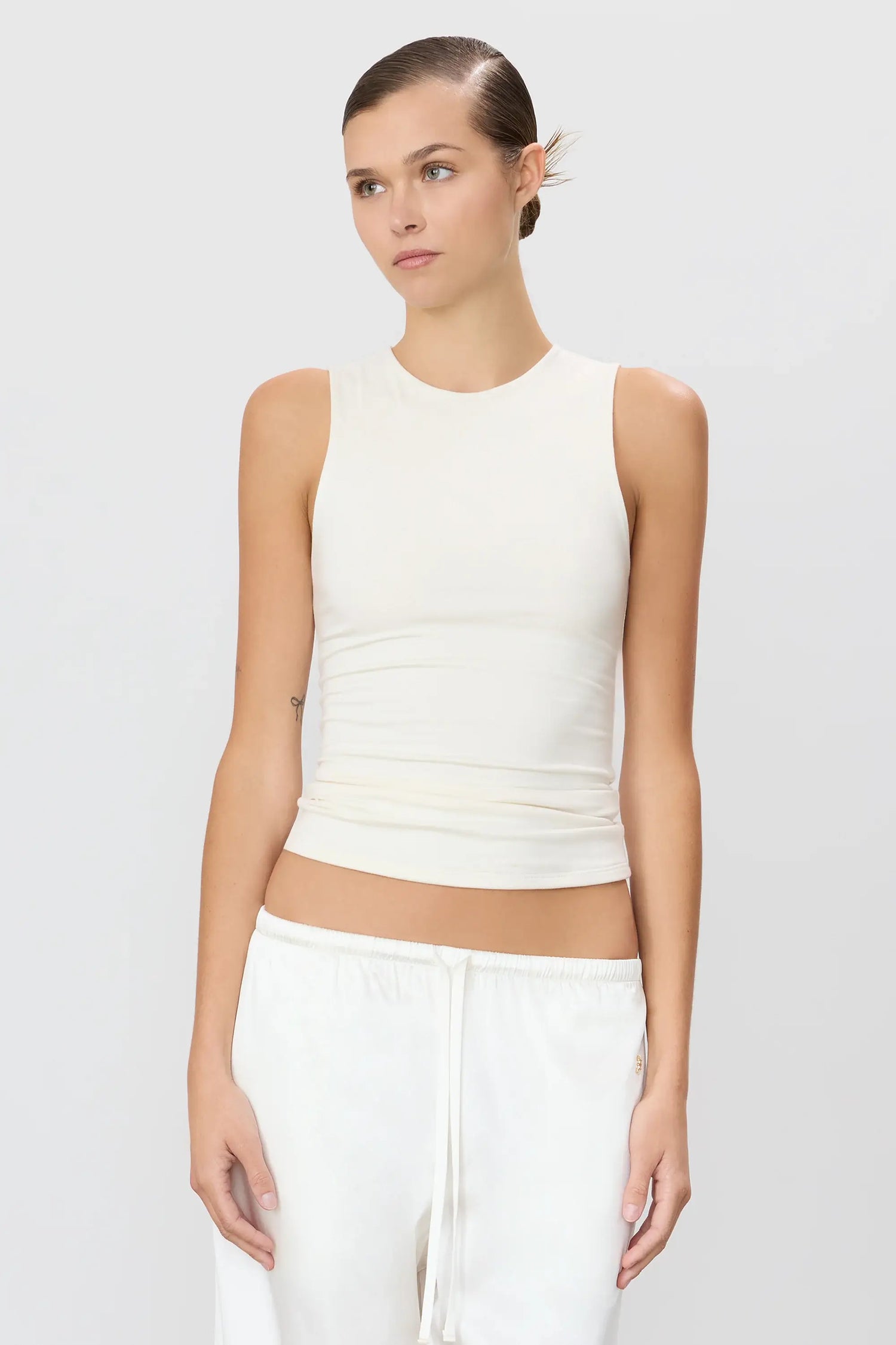 Eterne Shirts & Tops Eterne - Sleeveless Crewneck Top in Ivory