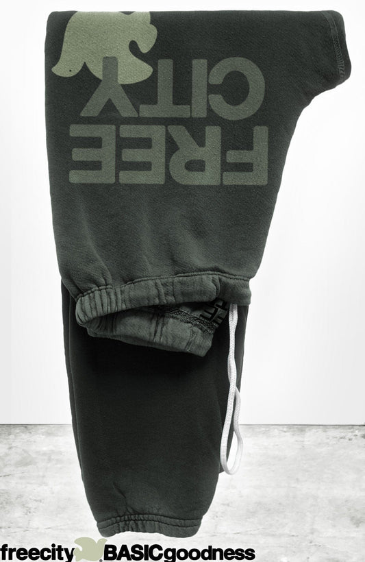 FREECITY Sweatpants Freecity - sweatpant in Weed