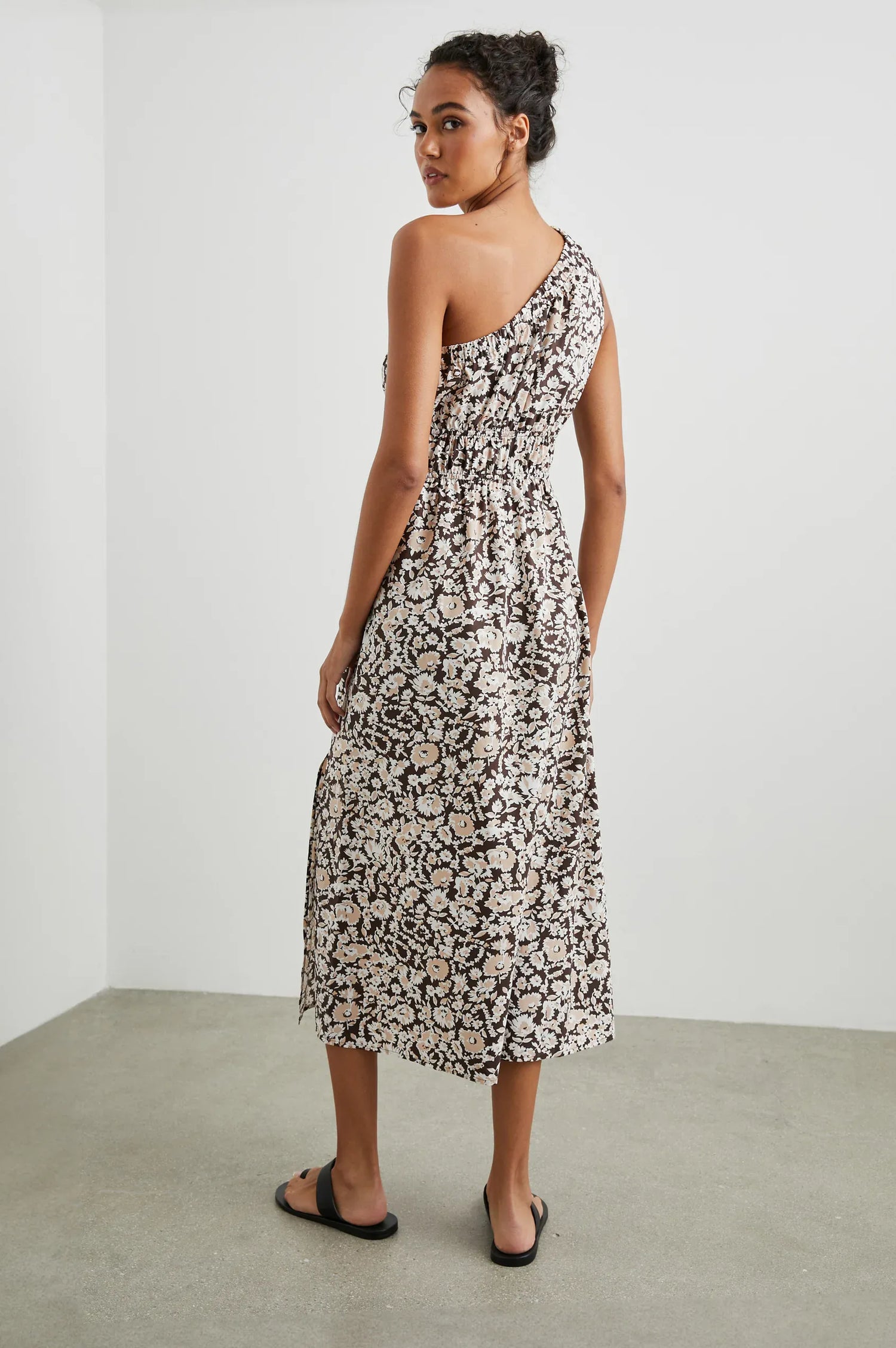 strapless open back dress MELLOW PLEATS – ISSEY MIYAKE ONLINE STORE main image 1