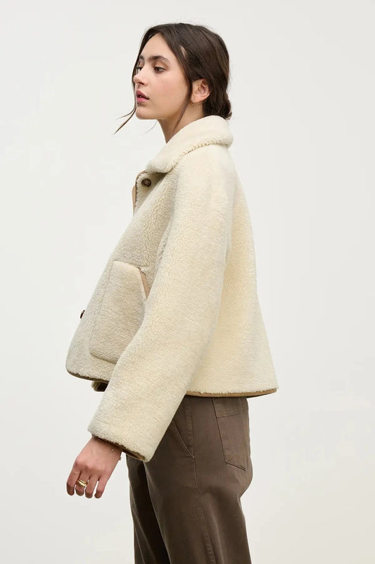 Velvet Jackets Velvet - Amara Sherpa jacket in Sand