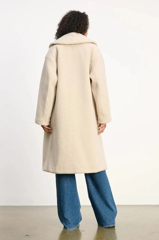 Velvet Jackets Velvet - Eleanor Long Sherpa Jacket in sand