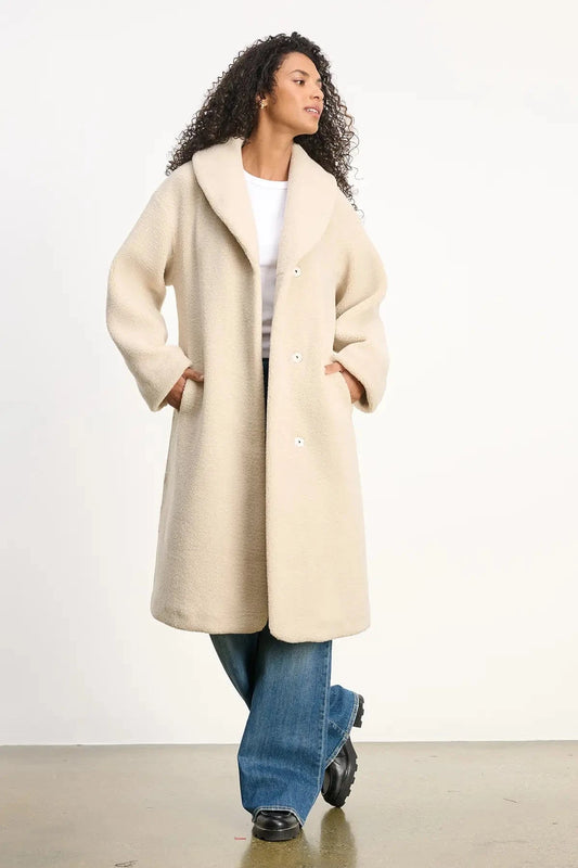 Velvet Jackets Velvet - Eleanor Long Sherpa Jacket in sand